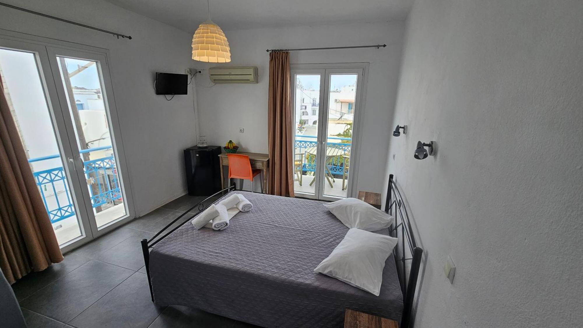 Very-Kokkos Pension 2 Naxos City ภายนอก รูปภาพ