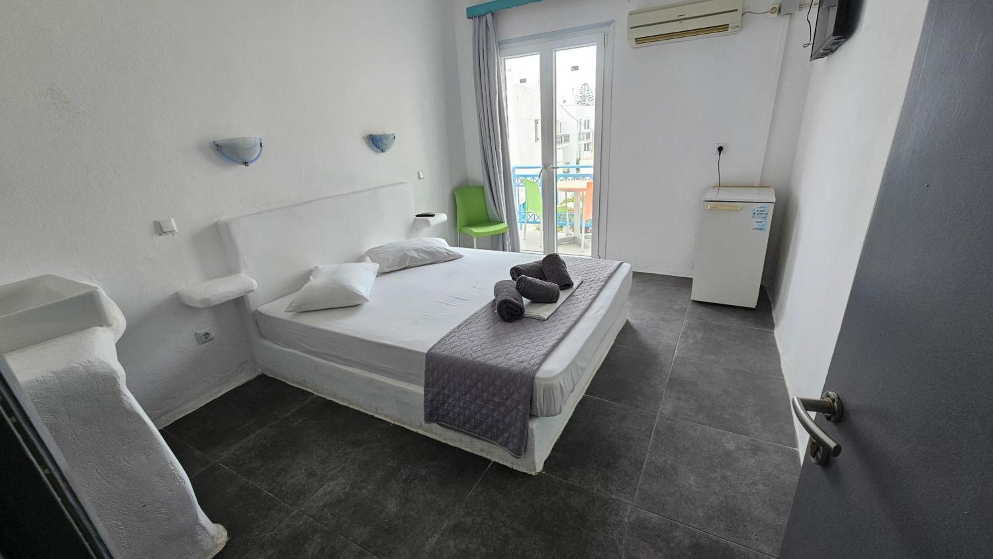 Very-Kokkos Pension 2 Naxos City ภายนอก รูปภาพ
